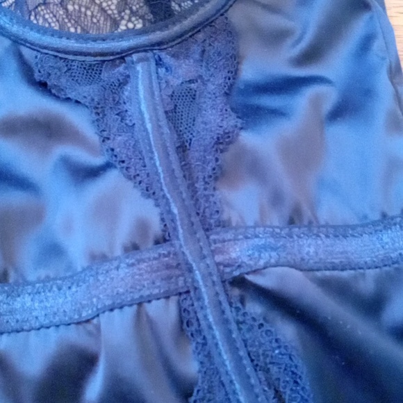 Frederick's of Hollywood boosteie and stockings - Picture 5 of 14